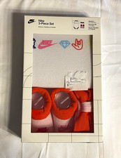 Nike Unisex Baby 6-12M 3pc Bodysuit Set Headband  Booties White/Pink/Orange
