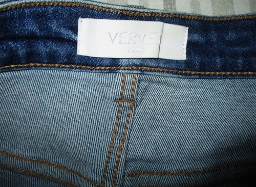 VERVET Blue Button Fly Distressed Denim Shorts Women's Size L NWOT - Picture 3 of 4