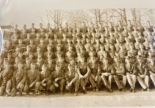 WW II Group Photo Co B 82nd Training Battalion Camp Robinson, AR April 1943 - Foto 4 di 10