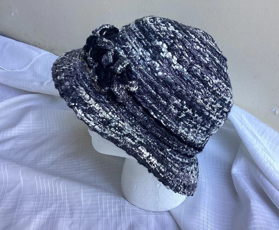 Adora Hats Woman’s Knit Hat Variegated Black/Gray/White W/Flower Bows 8” Head Sz - Image 2 of 4