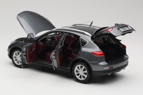 81L0049 Infiniti EX25 J50 Grey Metallic Paudi 1/18 - Picture 5 of 8