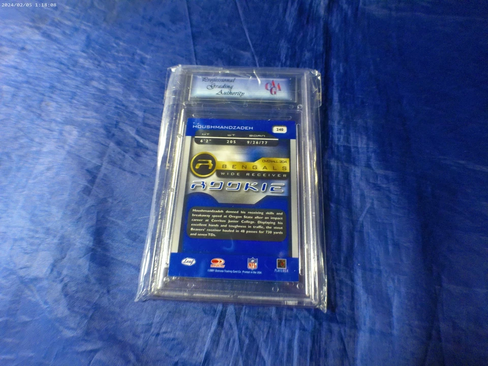 T.J. Houshmanzadeh 2001 Quantum Leaf Rooike Card# 240 Graded 10 Gem - Image 2 of 2