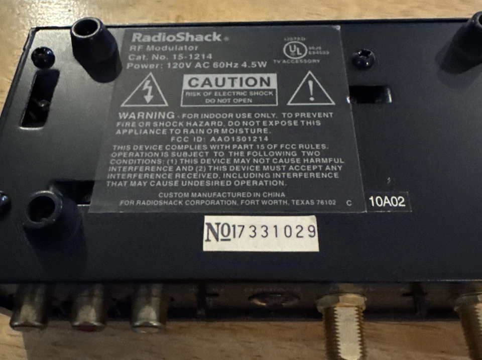Radio Shack RF Modulator 15-1214 Channel 3-4 Channel Output 75 or 1K Ohms - Image 4 of 4