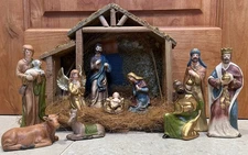 Vintage Nativity Set Wood Manger 11 Porcelain Figurines Light Set