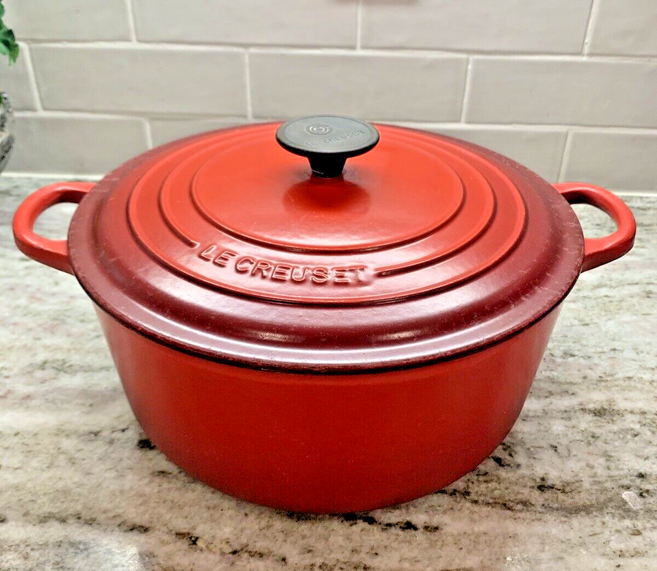LE CREUSET Enameled Cast Iron Dutch Oven Round 26 Redsee chipped