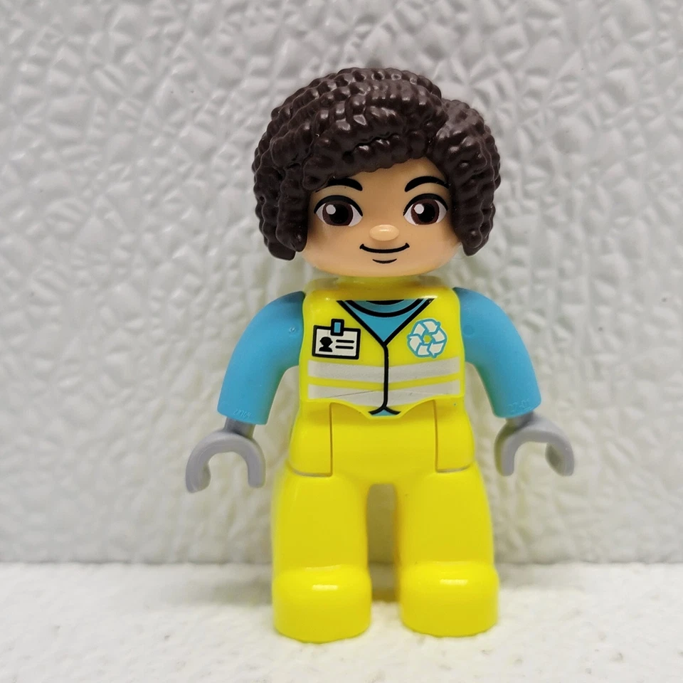 LEGO 10987 DUPLO Town Recycle Bin & Worker Toddler Toy Set - Image 2 of 4