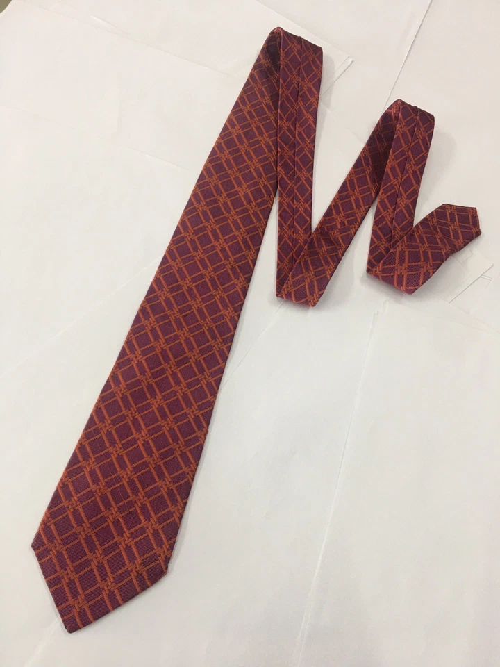 Authentic Timothy Everest London Plaid Design On Red 100% Silk Necktie Tie - Image 4 of 4