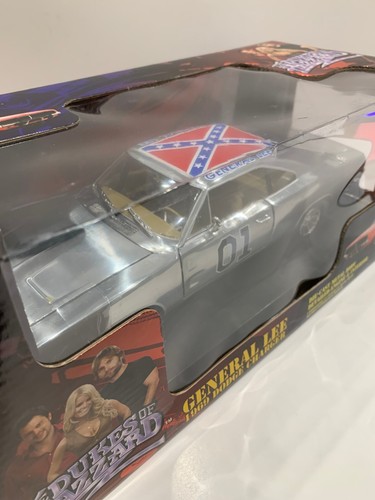 RC2 Joy Ride Dukes Hazzard 2005 Movie 1969 Dodge Charger General Lee Chrome 1:18 - Picture 2 of 10