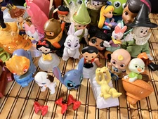 Random Mixed Lot 100+ Toys Accessories Action Figures Disney Hasbro Pixar 6 +lbs