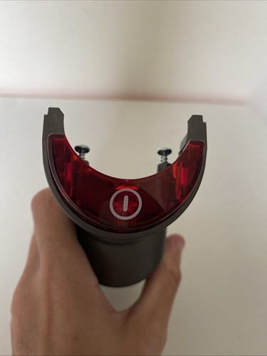 Dyson Dc33 Staubsaugerteil - Power Button im Gehäuse - Bild 4 von 9