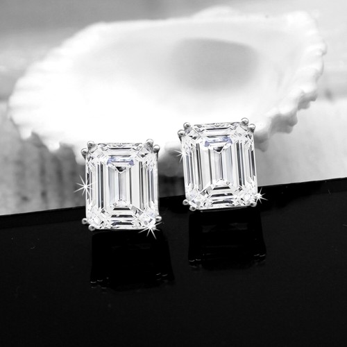 Boucles D'oreilles Clous Solitaire Diamant Simulé 4CT - Plaqué Or Blanc 14K Sur Argent 925 - Fabrication Inde - Neuf Sans Emballage