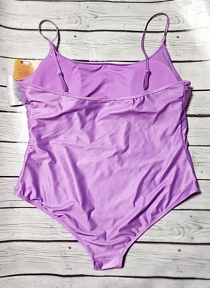 NWT Disney Minnie Mouse Women’s XL One Piece Tank Swim Suit Bathing