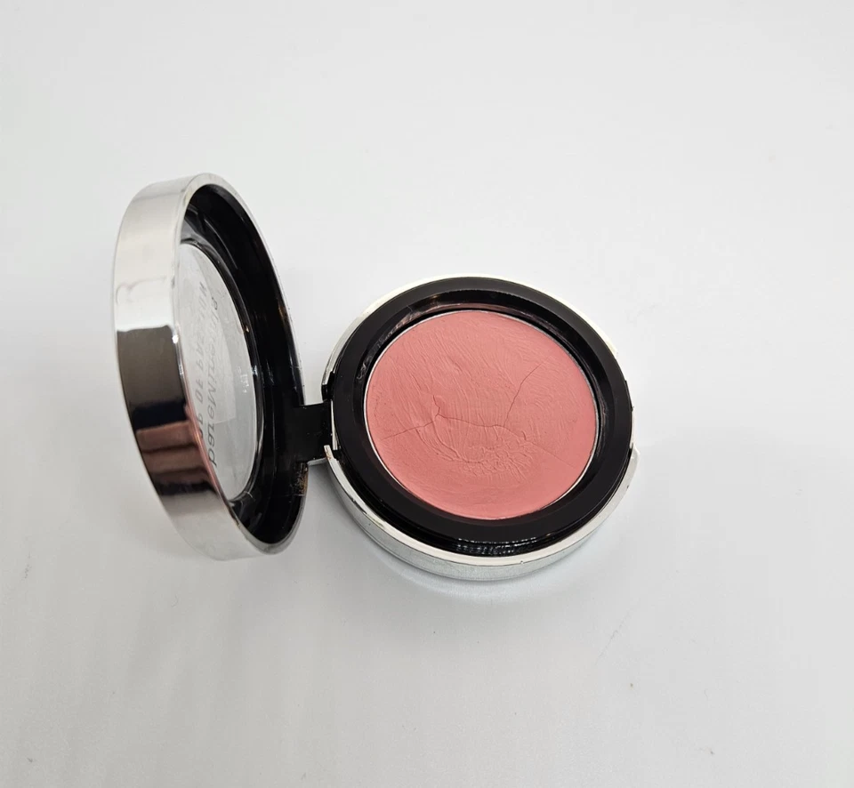 Bálsamo rubor bareMinerals Pop of Passion GUAVA PASSION 0,07 oz (DAÑADO/DEFECTUOSO) Foto 2 de 4