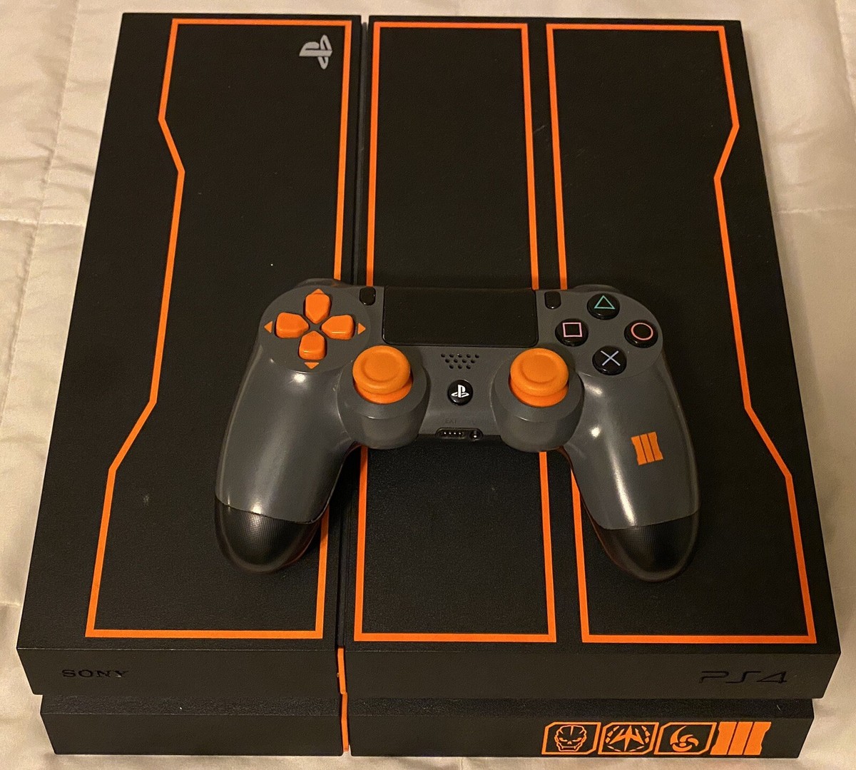 Rare Call of Duty Black Ops III Limited Ed Sony PS4 1TB W/ 7 Rare Call of Duty Black Ops III Limited Ed Sony PS4 1TB W/ 7