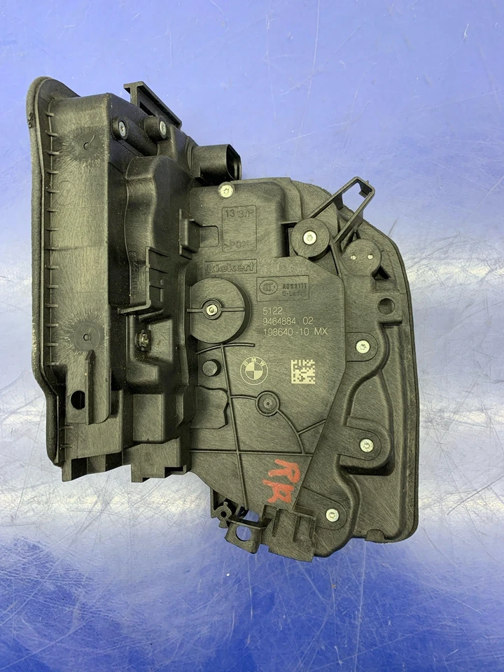 2019 - 2023 BMW X5 G05 OEM RIGHT REAR DOOR LOCK W/ CONNECTOR WIRE 51229464884 - Image 4 of 4