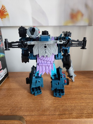 Transformers Earthrise Doubledealer - Bild 8 von 11