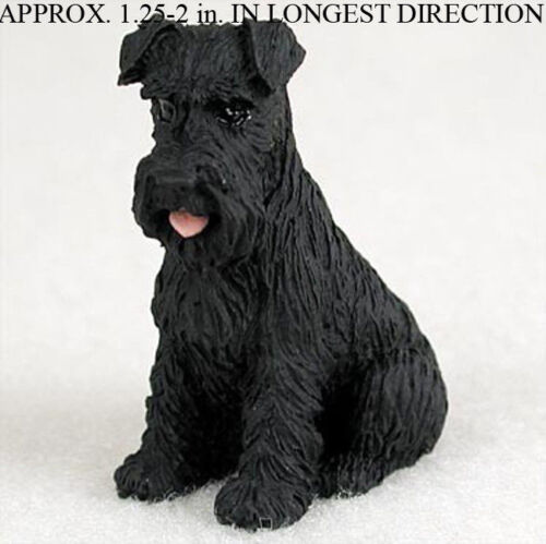 Mini figurine peinte à la main Schnauzer noire décapée - Photo 1 sur 1