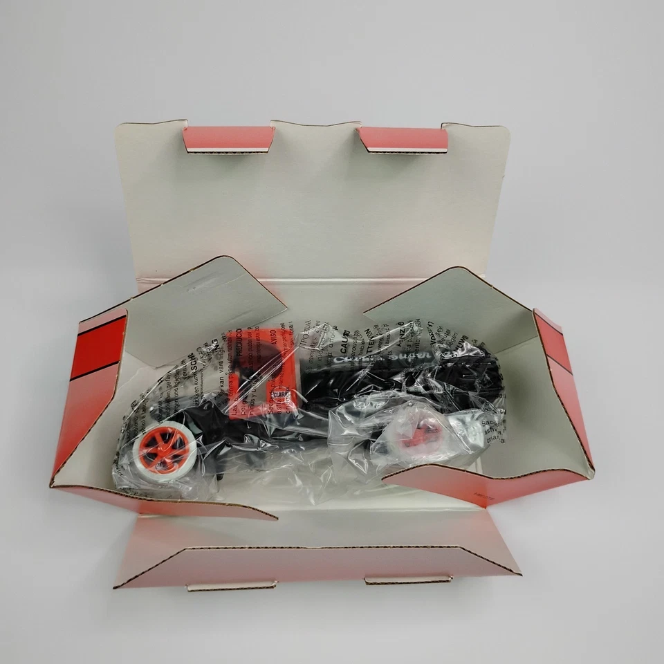 Ertl 1925 Kenworth Tanker Bank Clark Super Gas Limited Edition Die-Cast 1/34 - Image 3 of 4