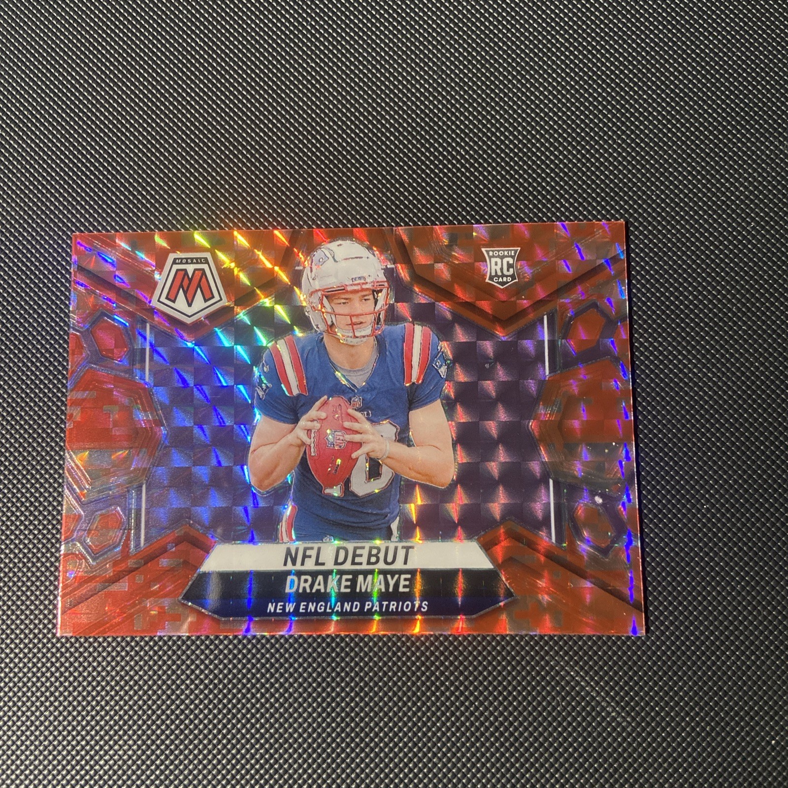 2024 Panini Mosaic - NFL Debut Drake Maye #273 Red Camo Mosaic Prizm (RC)