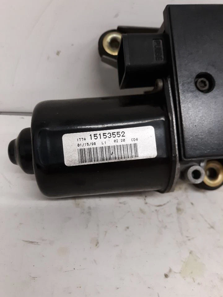 Windshield Wiper Motor Fits 91-02 CHEVROLET 3500 PICKUP 84439 - Image 2 of 4