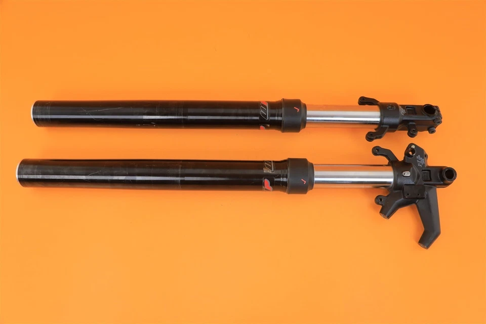 19-23 2020 KTM 200 DUKE OEM Front Suspension Forks Left Right Fork Damper Shocks - Image 4 of 4
