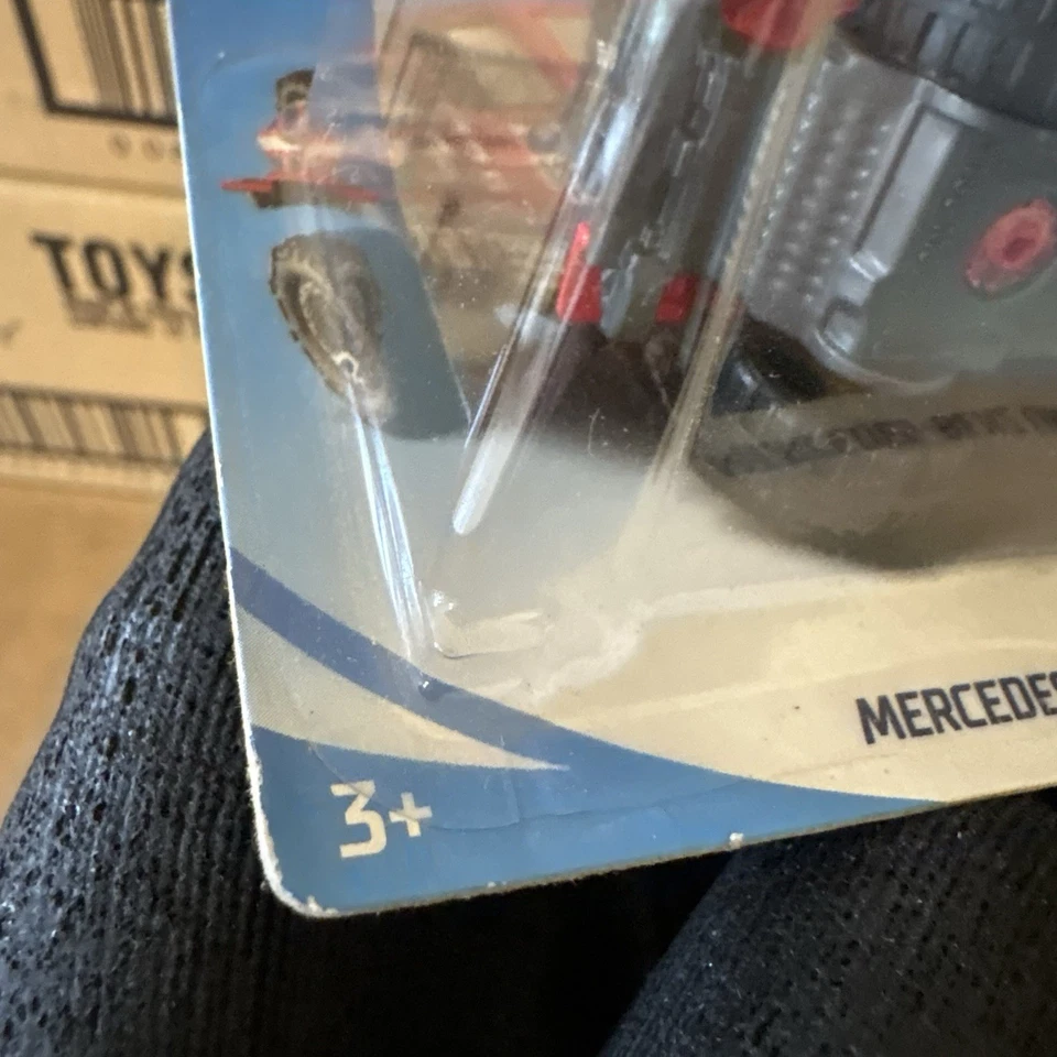 HOT WHEELS Mercedes-Benz Unimog 1300 - Mainline - Immagine 2 di 4