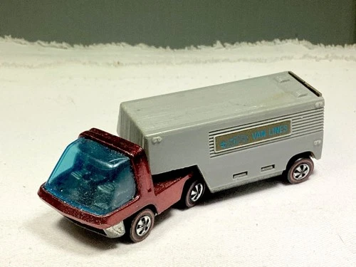 VINTAGE HOT WHEELS Redline Heavyweights Moving Van Red Nice Complete Condition