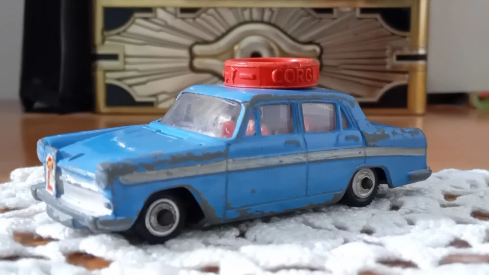 Corgi Toys 1:43, Austin A 60 "Motorschool". Discreto Stato. - Immagine 2 di 4