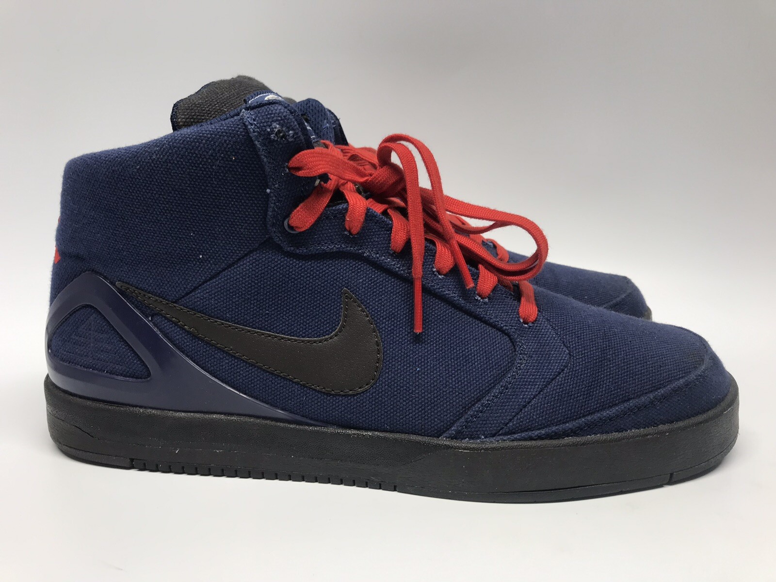 akuma nike dunks