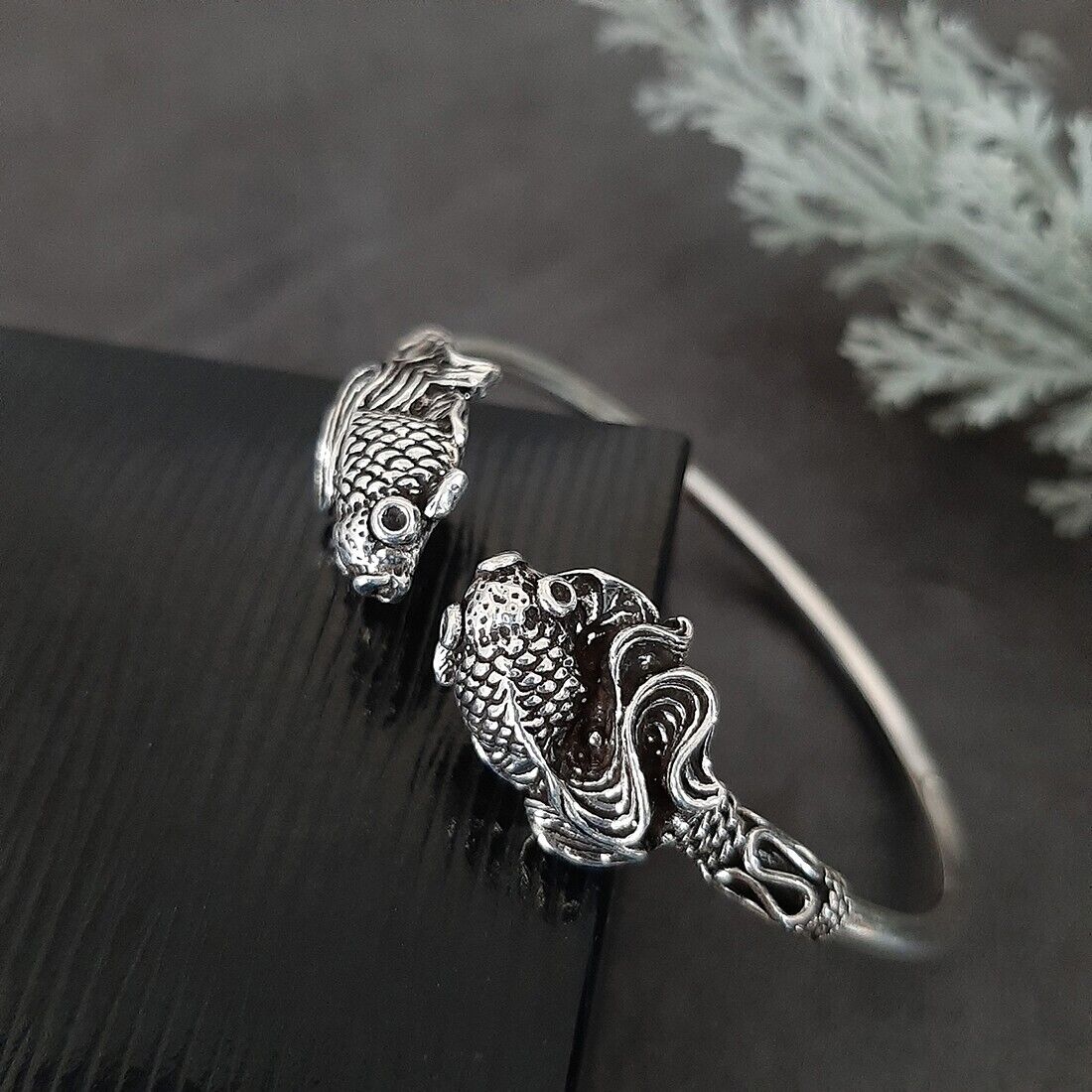 925 Sterling Silver Two Fish Bali Style Torque Tube Bangle 925 Sterling Silver Two Fish Bali Style Torque Tube Bangle