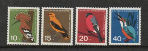 GERMANY 1963 BIRDS LIGHT HINGE  SET 4   [#4999] - Picture 1 of 1