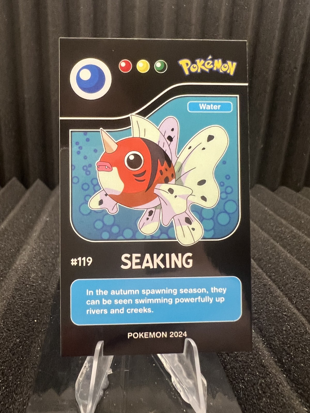 Seaking #119 - Pokedex Black Kanto 2024 - Pokemon Card NM