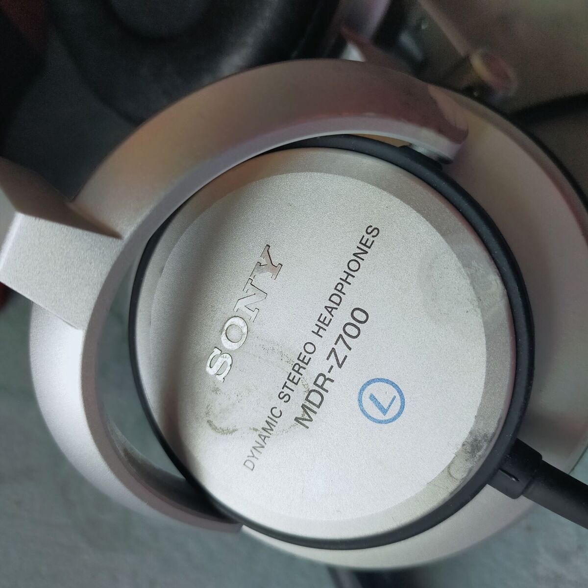 SONY MDR-Z700 DJ Dynamic Stereo Headphones Made in JAPAN SONY MDR-Z700 DJ Dynamic Stereo Headphones Made in JAPAN