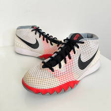 Nike Kyrie 1 Home White Infrared Basketball Shoes Mid 717219-100 Size Youth 6