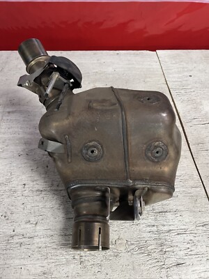 16-19 kawasaki ninja zx10r OEM CENTER EXHAUST CATALYTIC CONVERTER