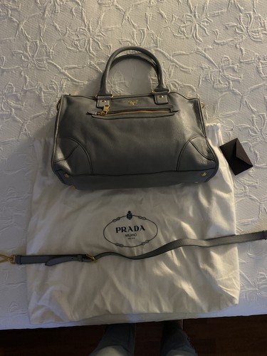 Come riconoscere una borsa Prada originale [FOTO] | Bags Stylosophy