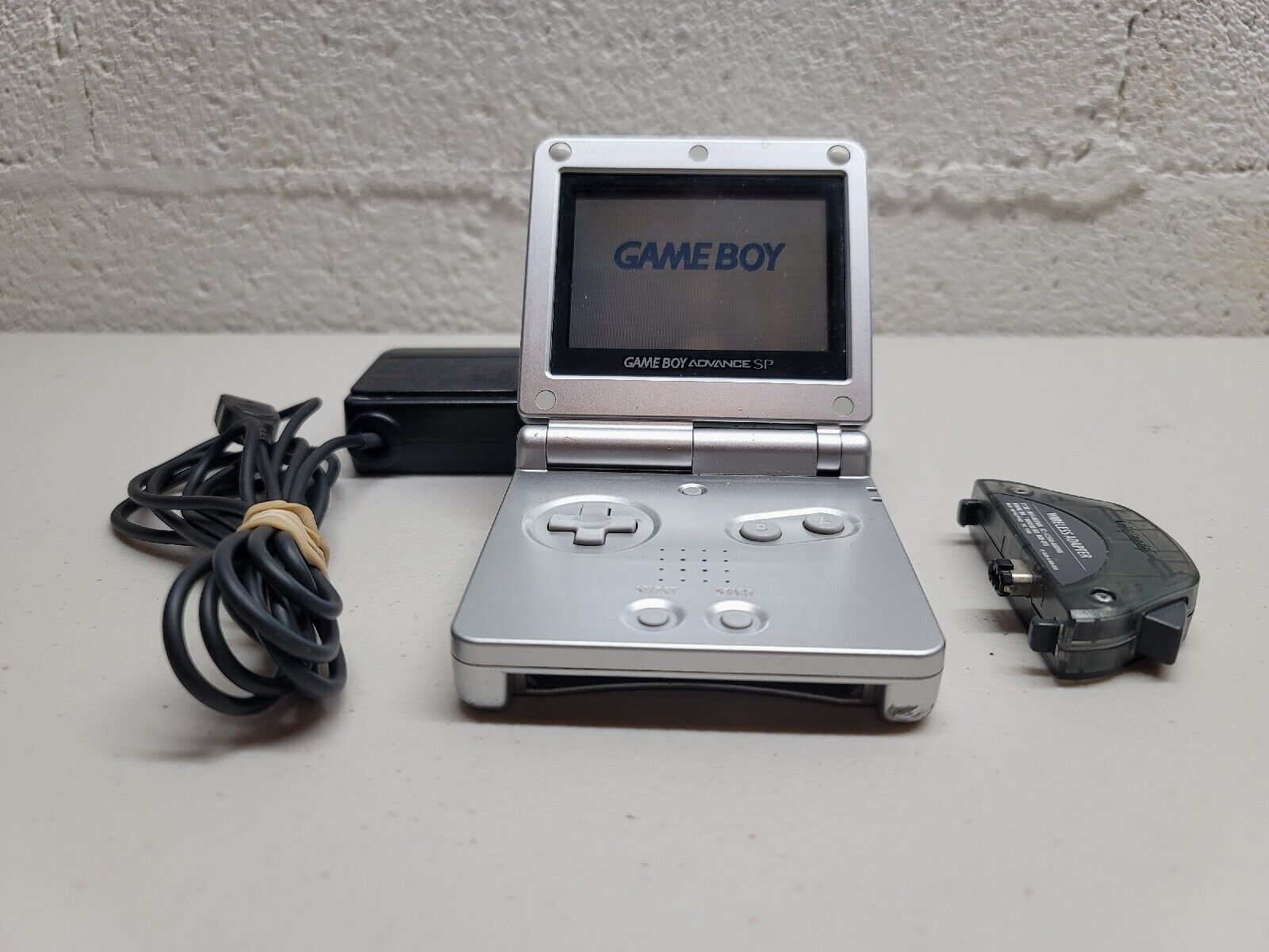 Nintendo GameBoy Advance SP System Grey w/Charger Discounted Sale