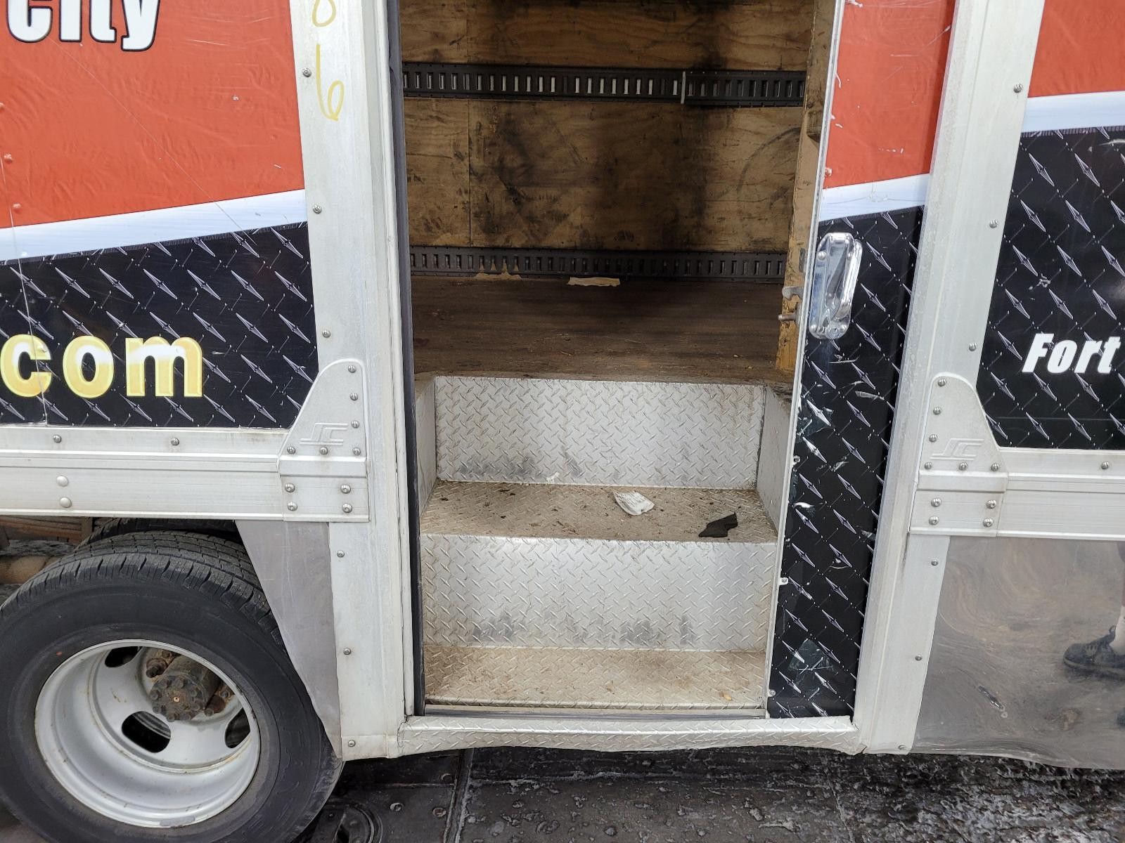 14' BOX VAN W/SIDE DOOR & TOMMY LIFT GATE OFF OF EXPRESS 3500 DUALLY  thumbnail 9