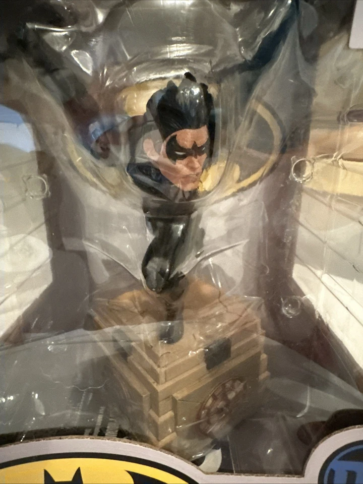 Figura de PVC cómic Nightwing de Diamond Select Toys DC Gallery Foto 2 de 4