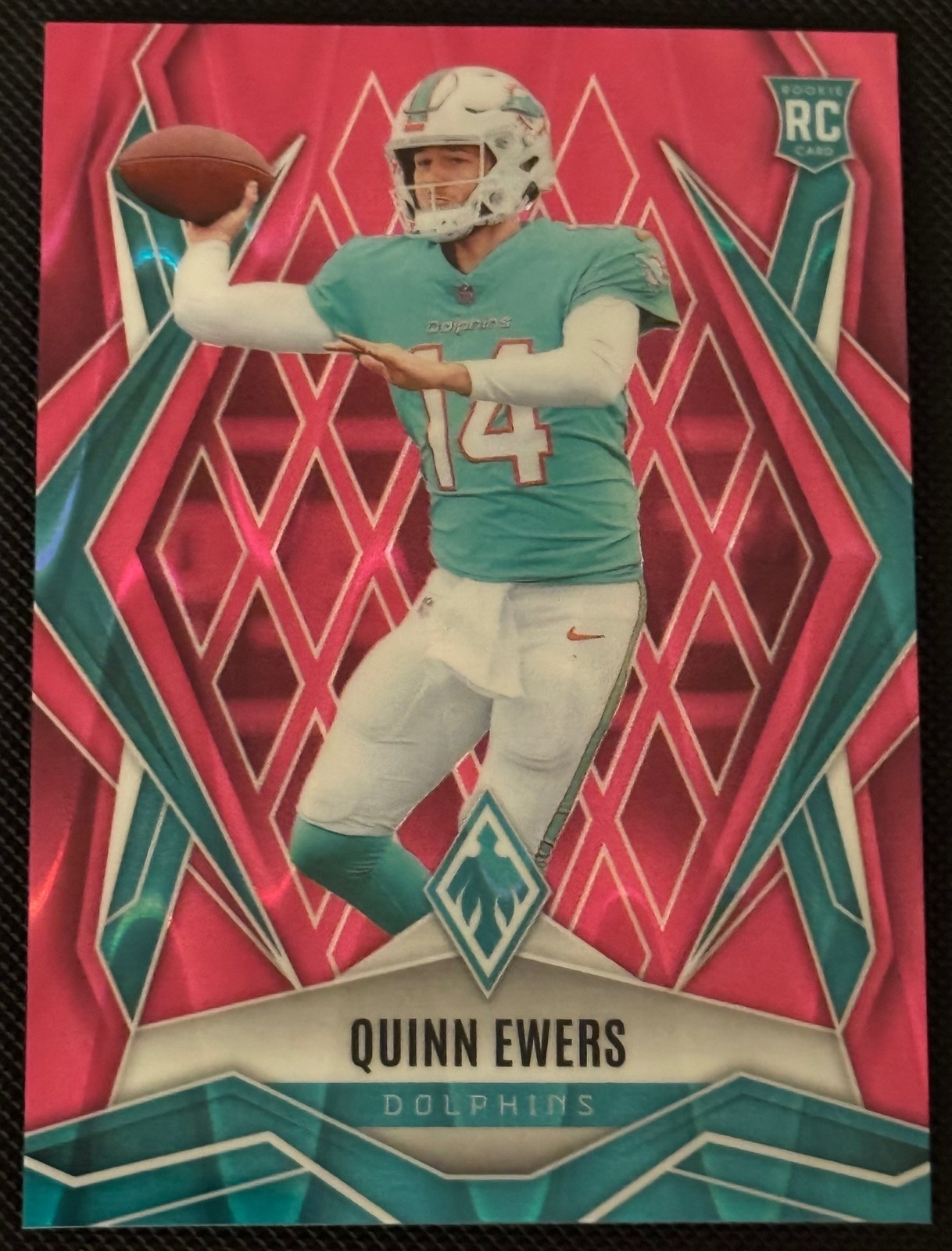 2025 Panini Phoenix Football Quinn Ewers Pink Seismic /75 #159 RC Dolphins