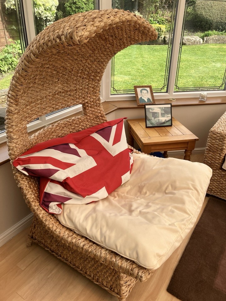Quaver Shape Conservatory Chair | eBay UK