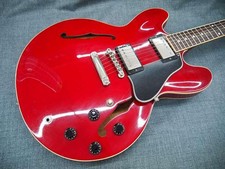 Semi Hollow Model ES 335 DOT GIBSON