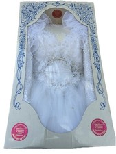 International Association of Precious Fabric Preservers White Lace Wedding Dress