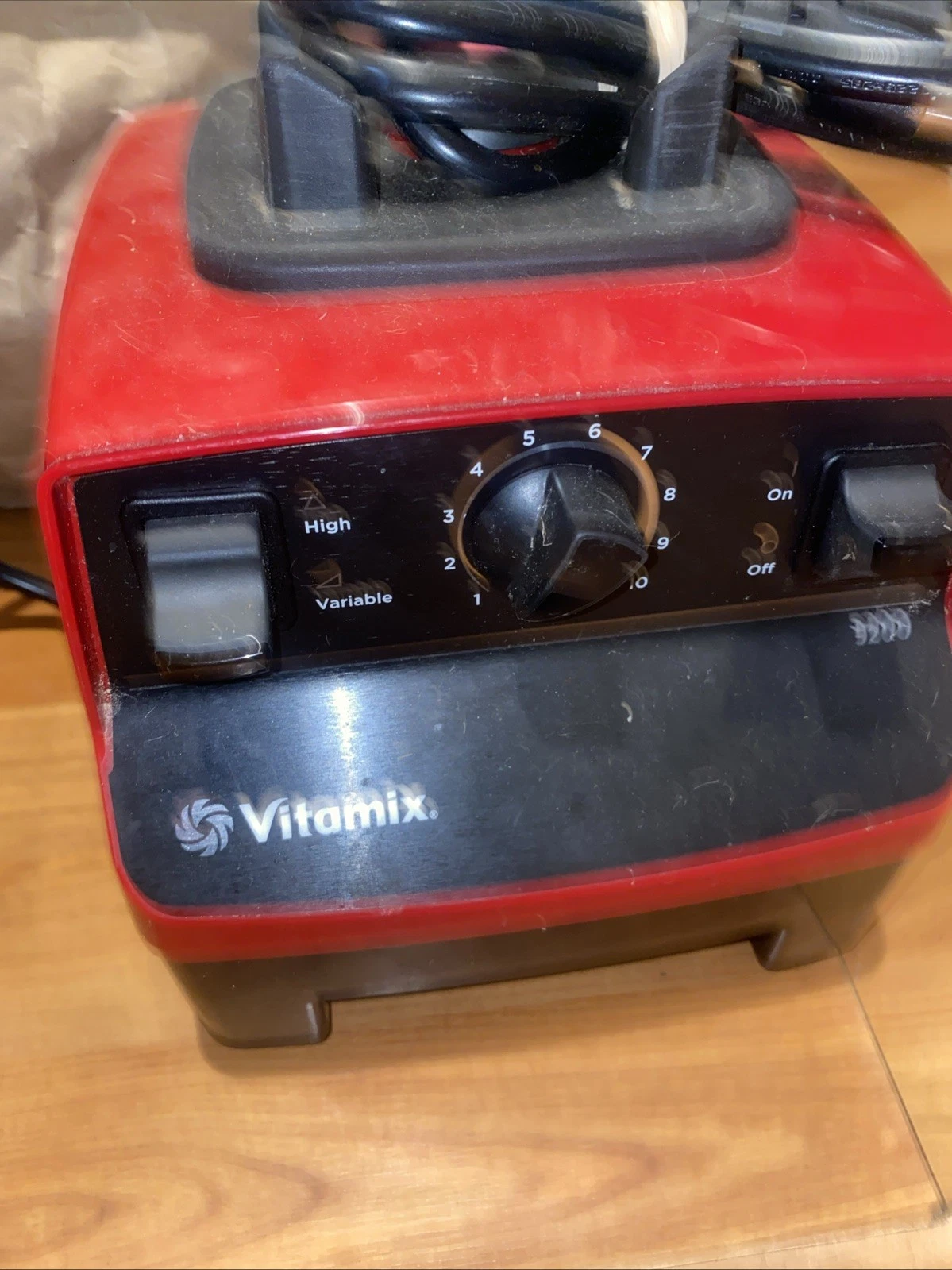 Vitamix Blender Creations Gallery Professional Series VM0103 Red Base Read!