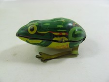 Köhler Germany Frosch grün Blech ohne Schlüssel  L ca. 6 cm H ca. 3 cm (10)
