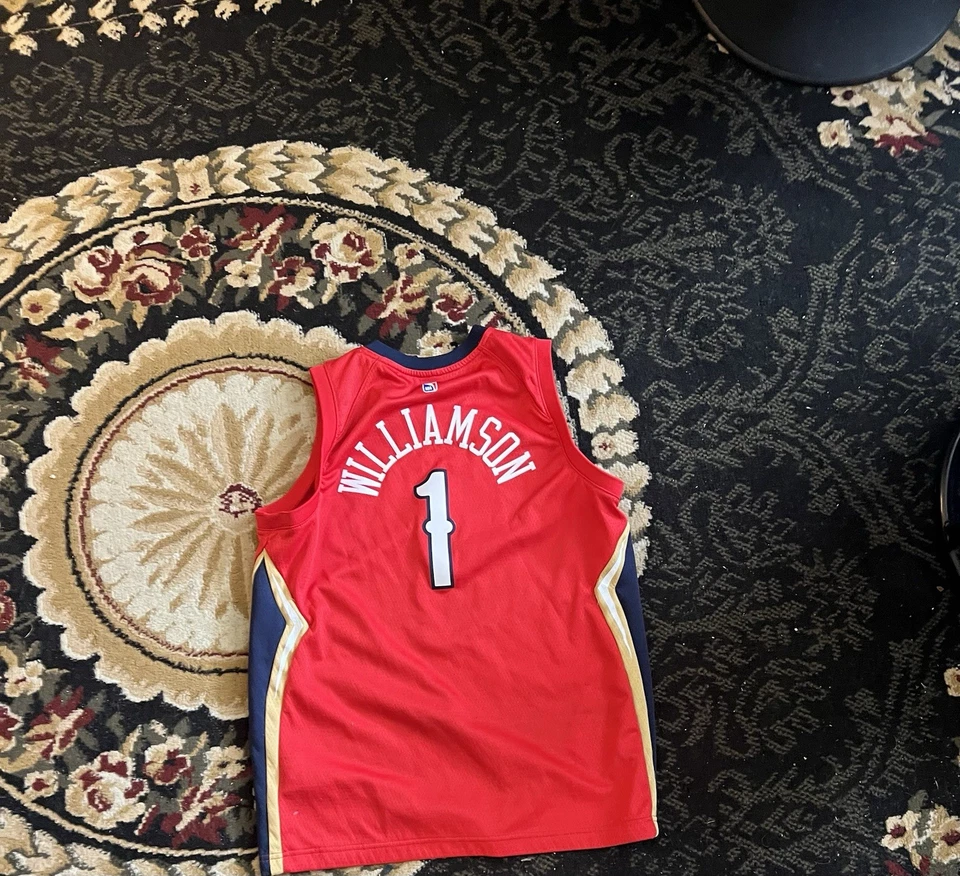 Camiseta deportiva mediana de los New Orleans Pelicans Zion Williamson juvenil de la NBA roja fanáticos #1 Foto 2 de 2