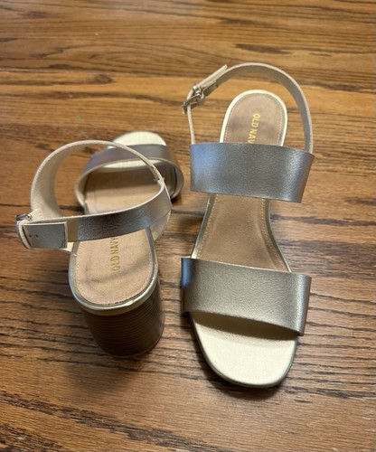 NEW Old Navy Women’s Metallic Gold Faux Leather Slingback Block Heel Sandals 10  - Picture 3 of 16