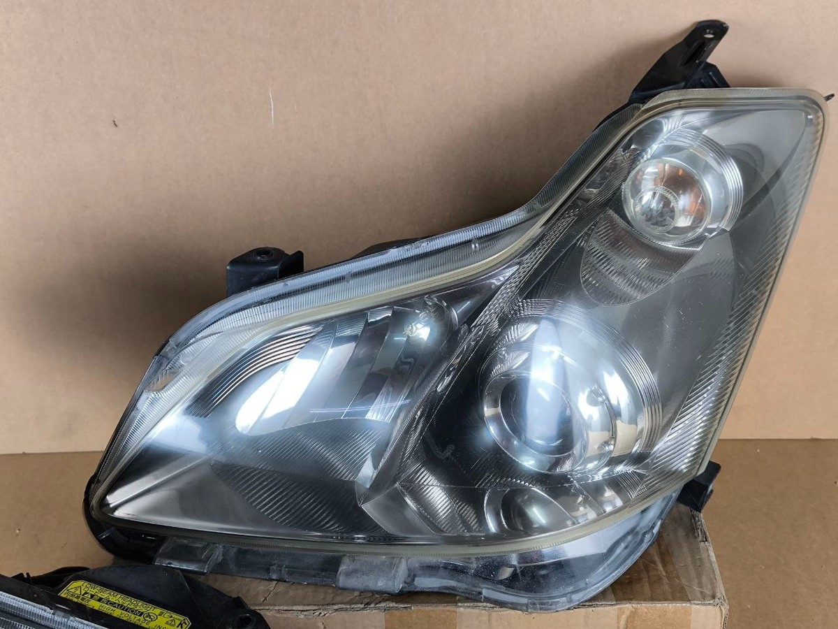 JDM Toyota Blade AZE156 AZE154 GZE156 07-13 Front HID Head Light