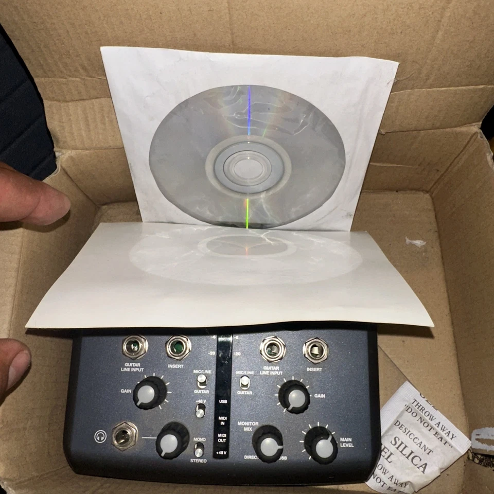 M-Audio M-Track Plus 2-Channel Portable USB Audio & MIDI Interface mic - Image 3 of 4