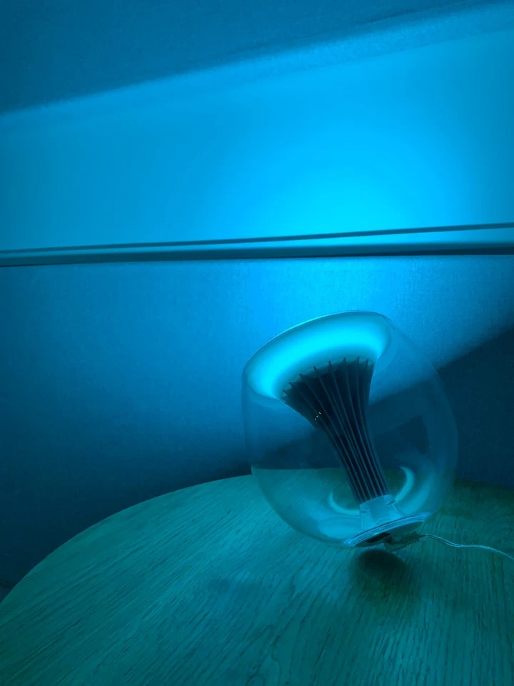 Rare Philips Hue LivingColors Gen2 Mood Lamp + New Remote + Soft Case - Unique - Image 3 of 4